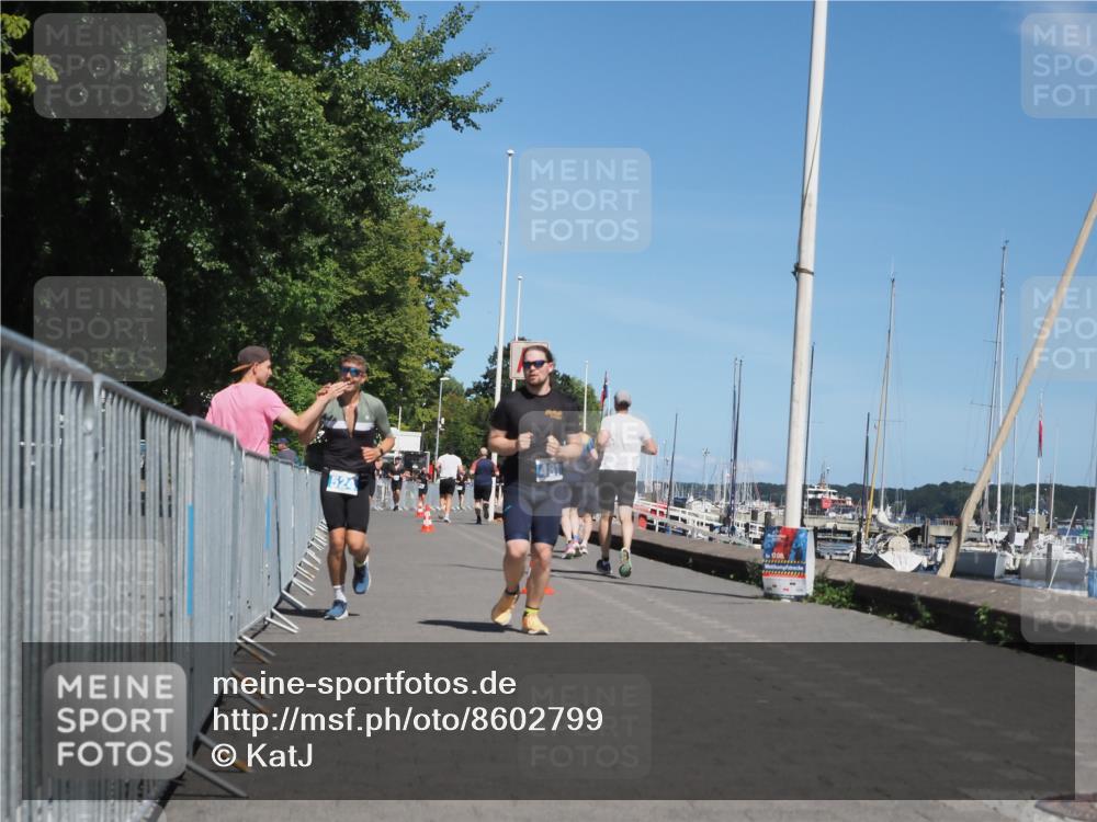 17.08.2025 - KN Förde Triathlon 2025 KatJ http://msf.ph/oto/8602799 17.08.2025 13:45:03 Laufen 467, 481, 524 meine-sportfotos.de