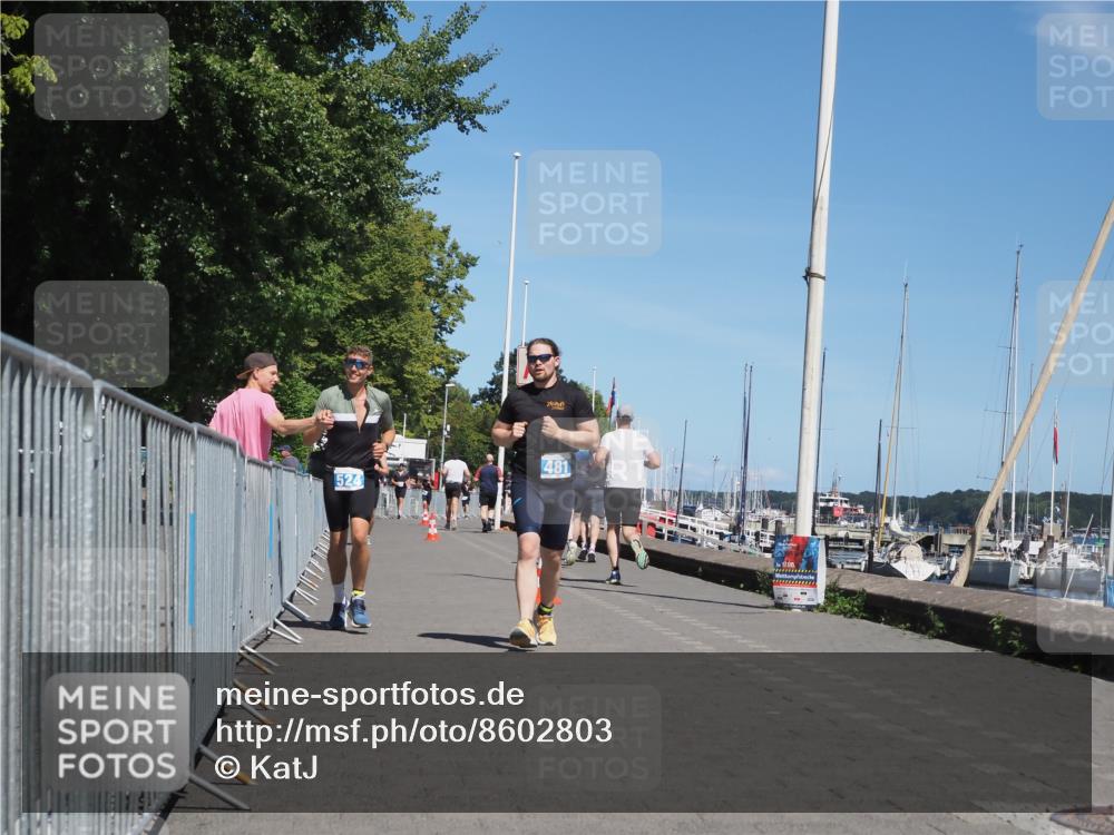 17.08.2025 - KN Förde Triathlon 2025 KatJ http://msf.ph/oto/8602803 17.08.2025 13:45:03 Laufen 467, 481, 524 meine-sportfotos.de