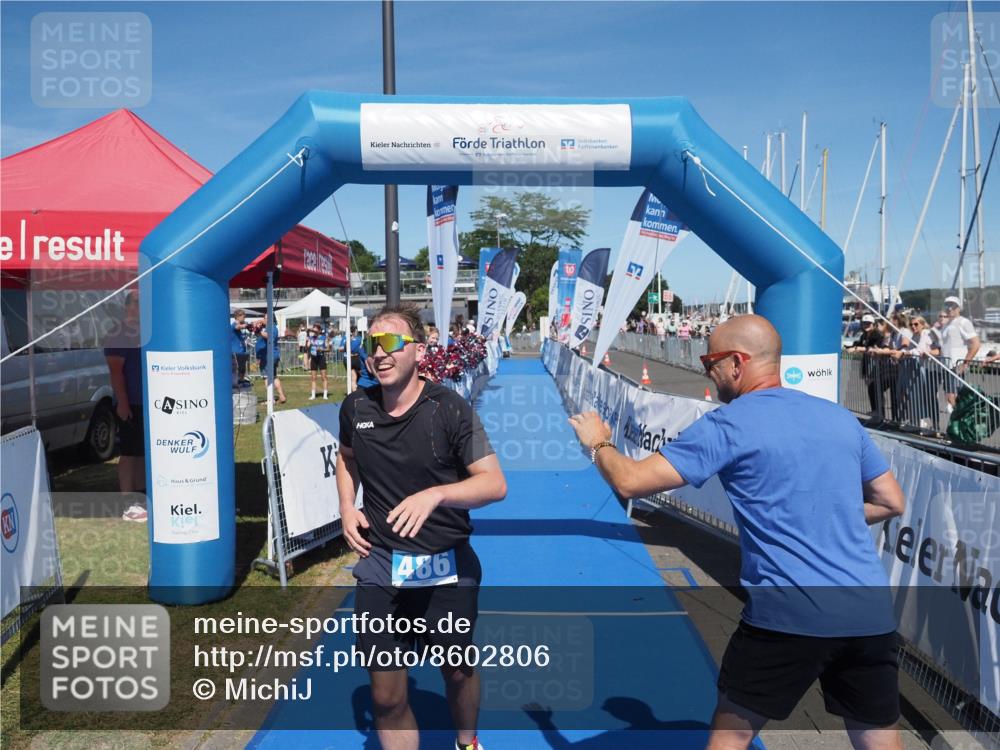17.08.2025 - KN Förde Triathlon 2025 MichiJ http://msf.ph/oto/8602806 17.08.2025 14:14:03 Laufen 486 meine-sportfotos.de