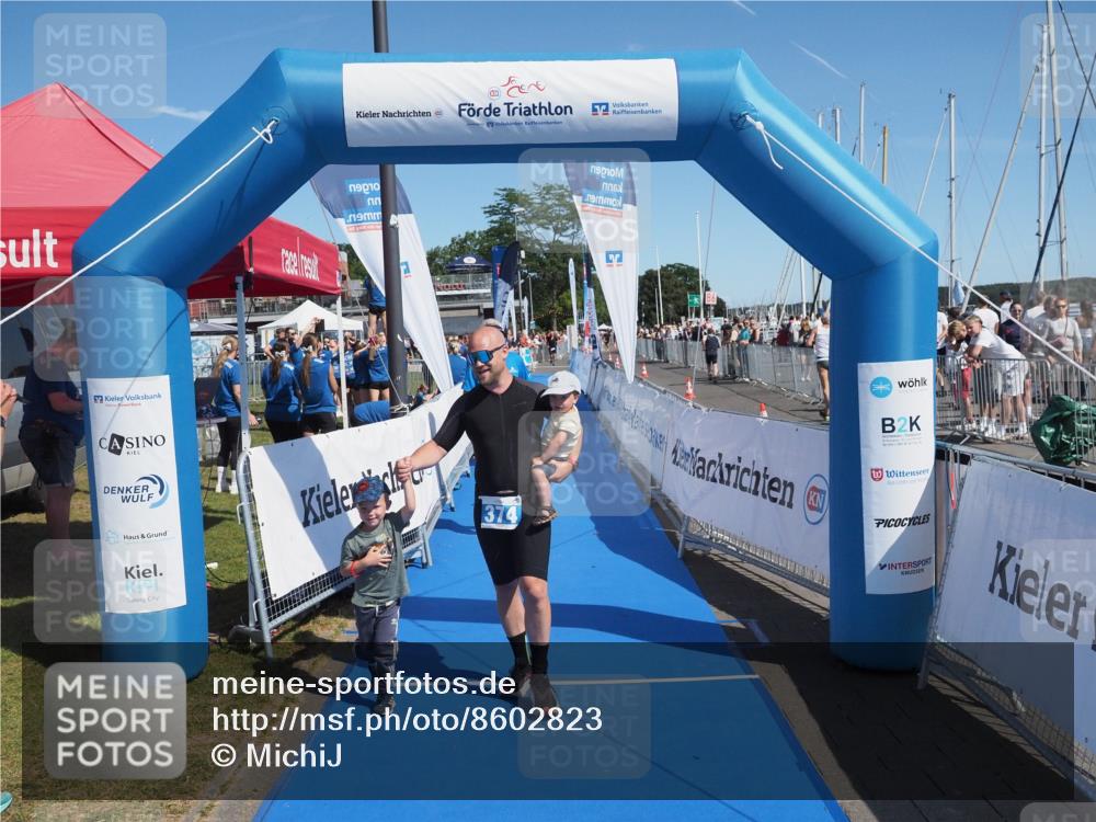 17.08.2025 - KN Förde Triathlon 2025 MichiJ http://msf.ph/oto/8602823 17.08.2025 12:19:45 Laufen 374, 609 meine-sportfotos.de
