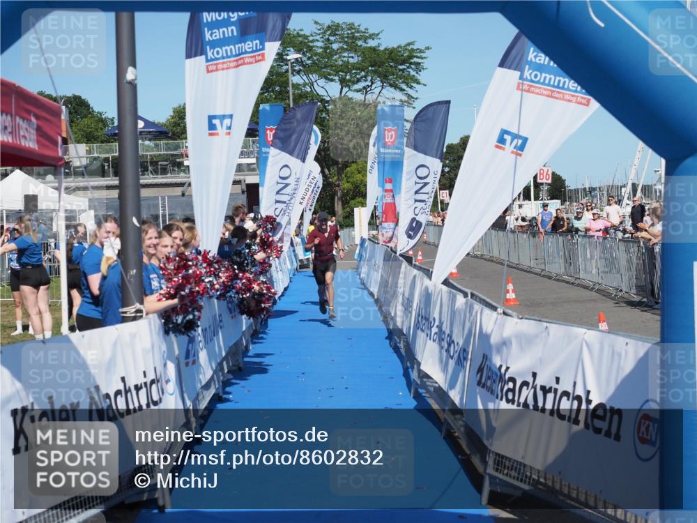 17.08.2025 - KN Förde Triathlon 2025 MichiJ http://msf.ph/oto/8602832 17.08.2025 14:14:12 Laufen 523, 531 meine-sportfotos.de