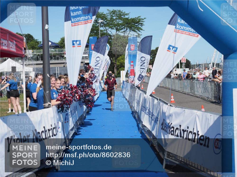 17.08.2025 - KN Förde Triathlon 2025 MichiJ http://msf.ph/oto/8602836 17.08.2025 14:14:12 Laufen 523, 531 meine-sportfotos.de