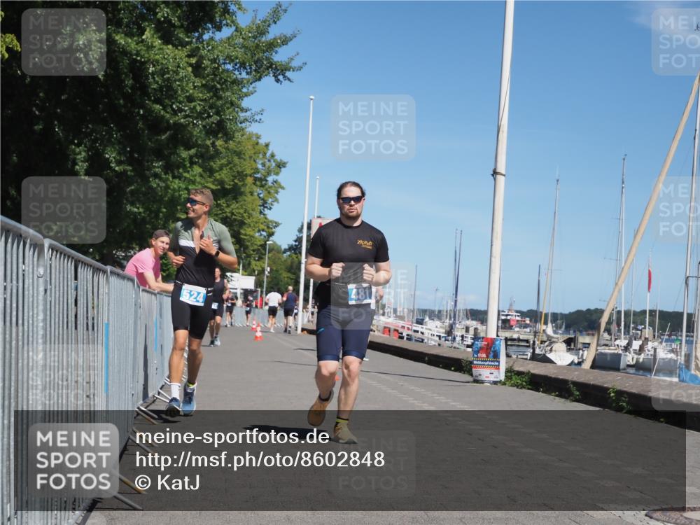 17.08.2025 - KN Förde Triathlon 2025 KatJ http://msf.ph/oto/8602848 17.08.2025 13:45:04 Laufen 467, 481, 524 meine-sportfotos.de