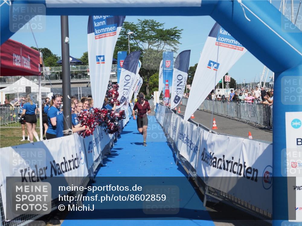 17.08.2025 - KN Förde Triathlon 2025 MichiJ http://msf.ph/oto/8602859 17.08.2025 14:14:13 Laufen 523, 531 meine-sportfotos.de