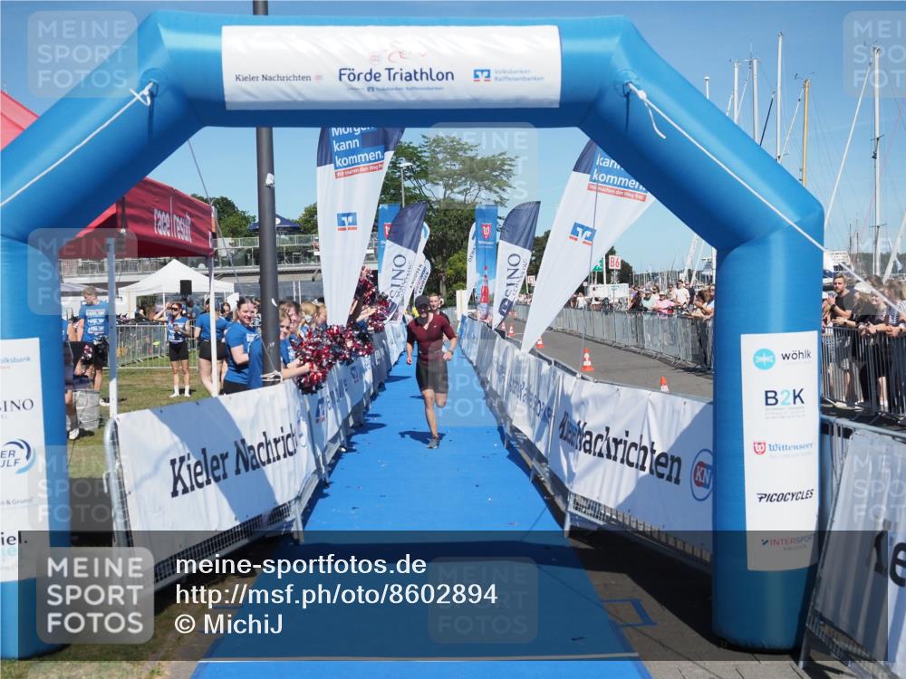 17.08.2025 - KN Förde Triathlon 2025 MichiJ http://msf.ph/oto/8602894 17.08.2025 14:14:14 Laufen 523, 531 meine-sportfotos.de