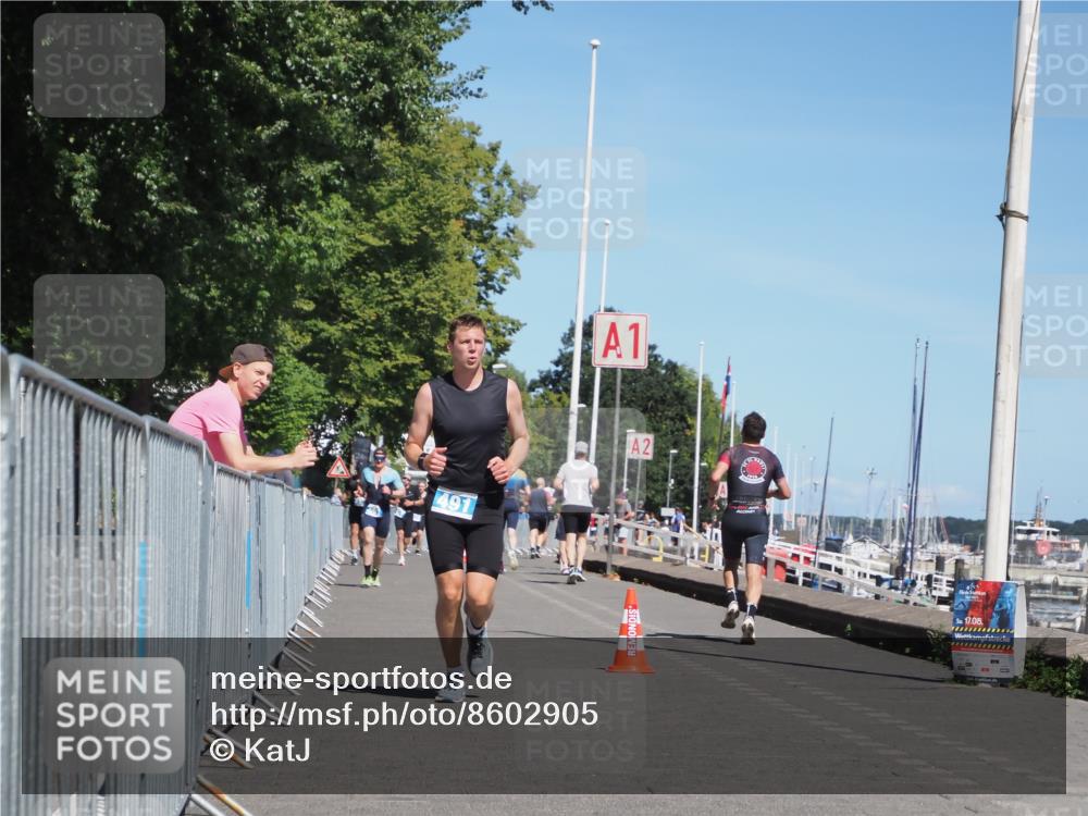 17.08.2025 - KN Förde Triathlon 2025 KatJ http://msf.ph/oto/8602905 17.08.2025 13:45:10 Laufen 491 meine-sportfotos.de