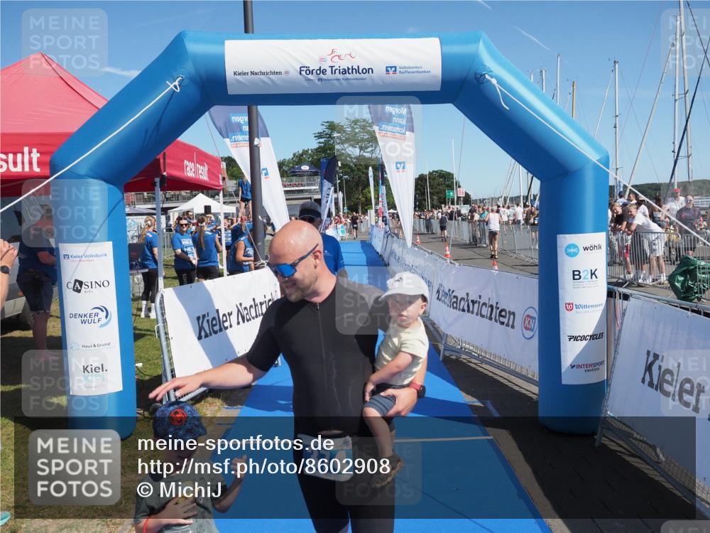 17.08.2025 - KN Förde Triathlon 2025 MichiJ http://msf.ph/oto/8602908 17.08.2025 12:19:48 Laufen 374, 609 meine-sportfotos.de