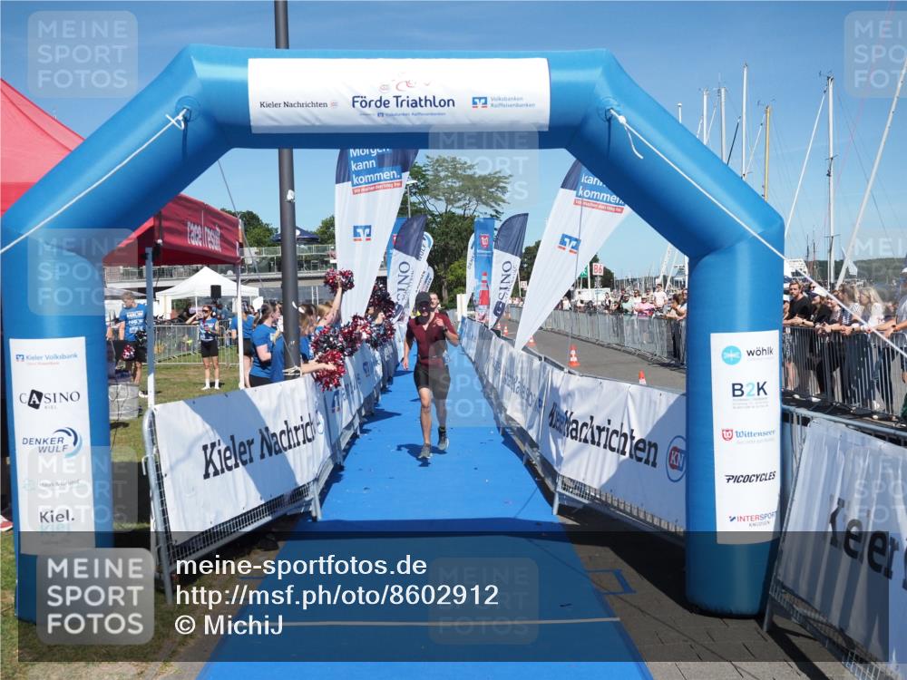 17.08.2025 - KN Förde Triathlon 2025 MichiJ http://msf.ph/oto/8602912 17.08.2025 14:14:14 Laufen 523, 531 meine-sportfotos.de
