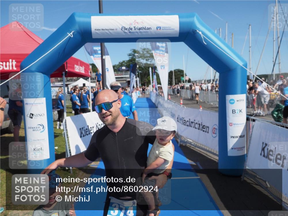 17.08.2025 - KN Förde Triathlon 2025 MichiJ http://msf.ph/oto/8602924 17.08.2025 12:19:49 Laufen 374, 609 meine-sportfotos.de