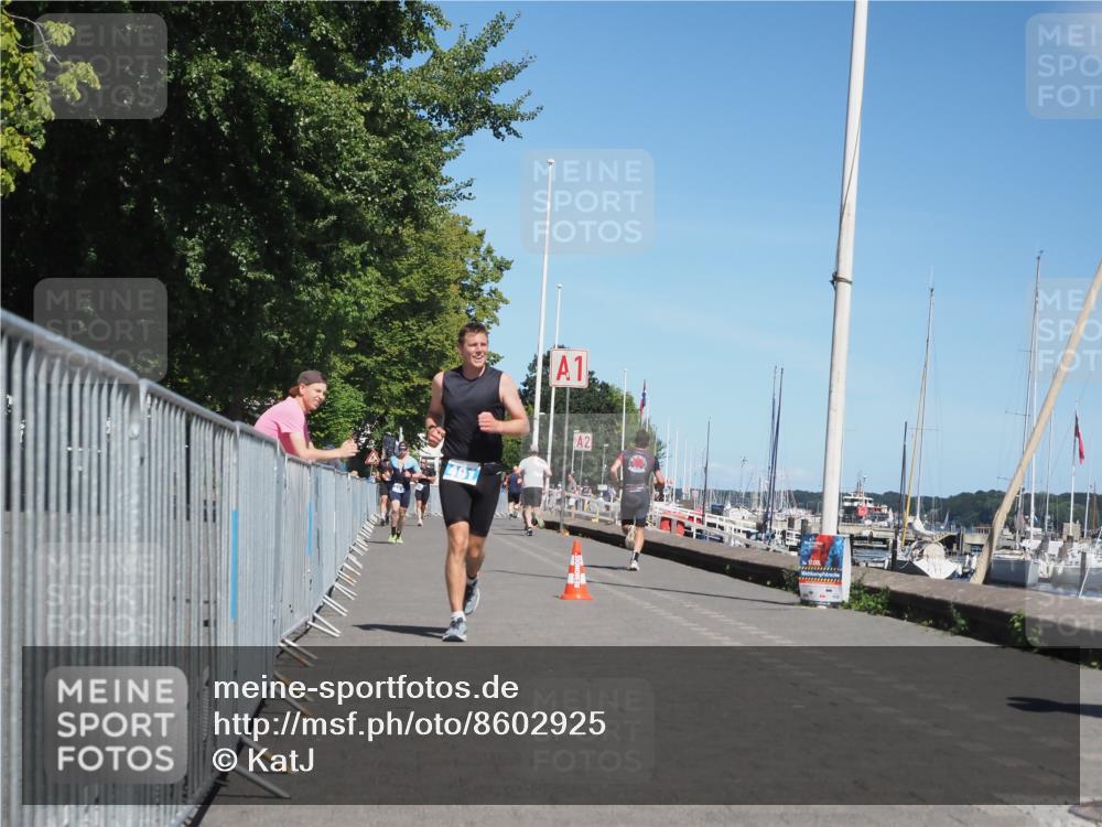 17.08.2025 - KN Förde Triathlon 2025 KatJ http://msf.ph/oto/8602925 17.08.2025 13:45:11 Laufen 491 meine-sportfotos.de