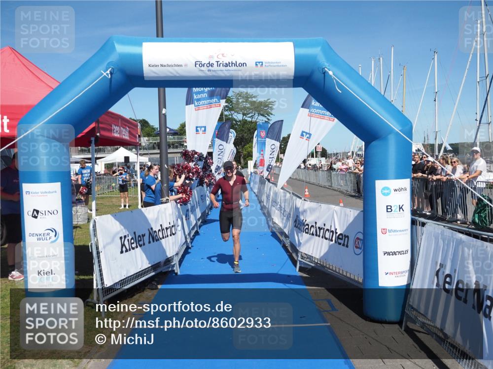 17.08.2025 - KN Förde Triathlon 2025 MichiJ http://msf.ph/oto/8602933 17.08.2025 14:14:15 Laufen 523, 531 meine-sportfotos.de