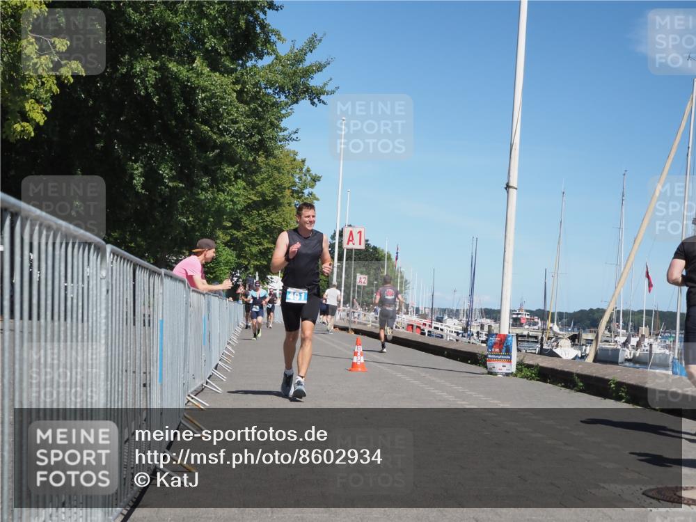 17.08.2025 - KN Förde Triathlon 2025 KatJ http://msf.ph/oto/8602934 17.08.2025 13:45:11 Laufen 491 meine-sportfotos.de
