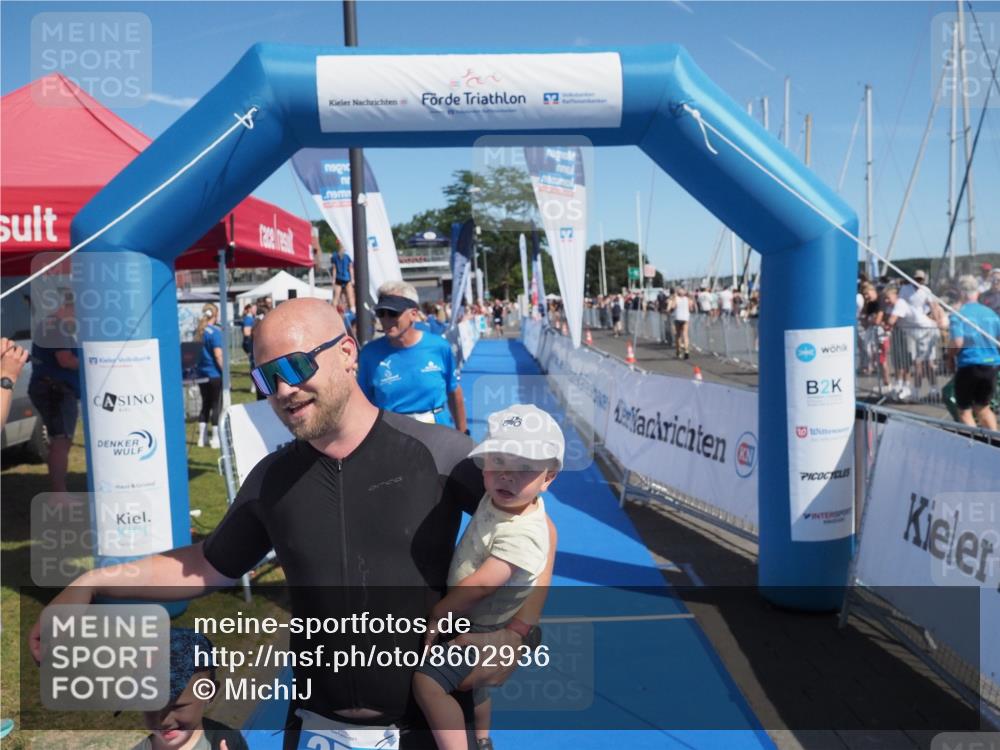 17.08.2025 - KN Förde Triathlon 2025 MichiJ http://msf.ph/oto/8602936 17.08.2025 12:19:49 Laufen 374, 609 meine-sportfotos.de
