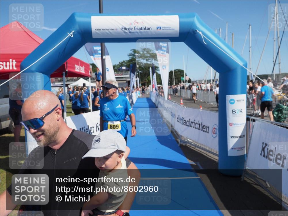 17.08.2025 - KN Förde Triathlon 2025 MichiJ http://msf.ph/oto/8602960 17.08.2025 12:19:49 Laufen 374, 609 meine-sportfotos.de