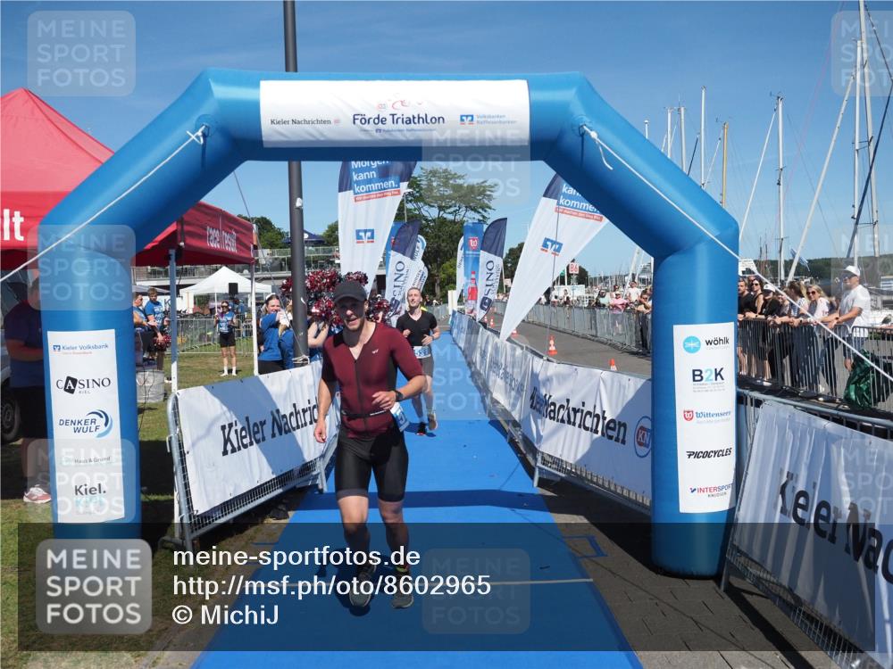 17.08.2025 - KN Förde Triathlon 2025 MichiJ http://msf.ph/oto/8602965 17.08.2025 14:14:16 Laufen 523, 531, 536 meine-sportfotos.de