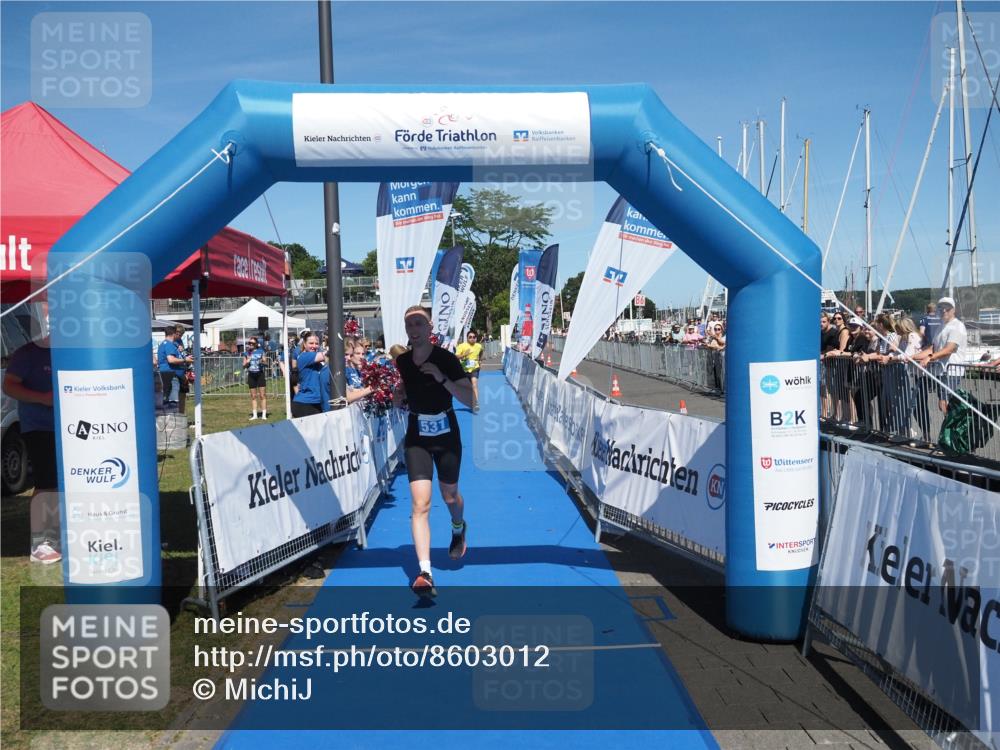 17.08.2025 - KN Förde Triathlon 2025 MichiJ http://msf.ph/oto/8603012 17.08.2025 14:14:17 Laufen 523, 531, 536 meine-sportfotos.de