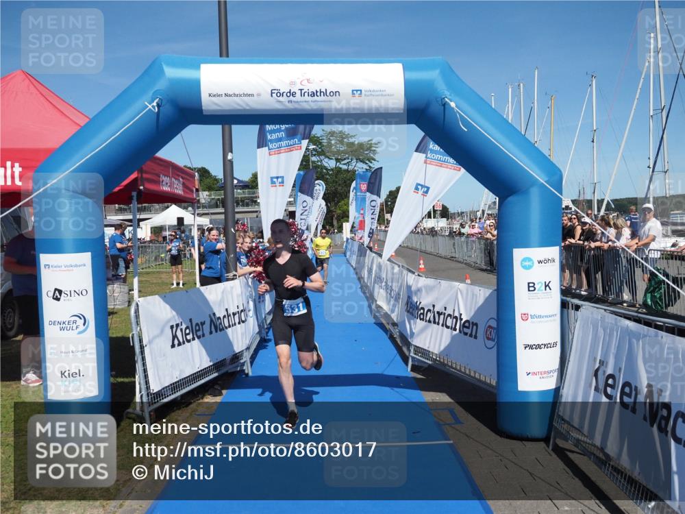 17.08.2025 - KN Förde Triathlon 2025 MichiJ http://msf.ph/oto/8603017 17.08.2025 14:14:17 Laufen 523, 531, 536 meine-sportfotos.de