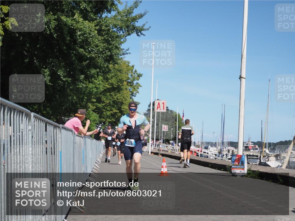 17.08.2025 - KN Förde Triathlon 2025 KatJ http://msf.ph/oto/8603021 17.08.2025 13:45:18 Laufen 411, 461 meine-sportfotos.de