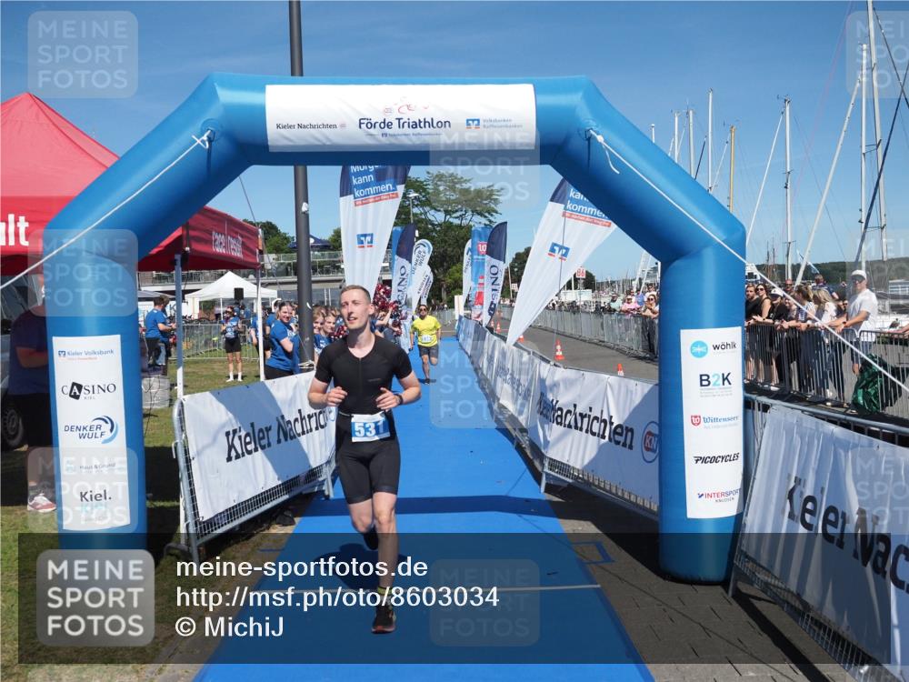 17.08.2025 - KN Förde Triathlon 2025 MichiJ http://msf.ph/oto/8603034 17.08.2025 14:14:17 Laufen 523, 531, 536 meine-sportfotos.de