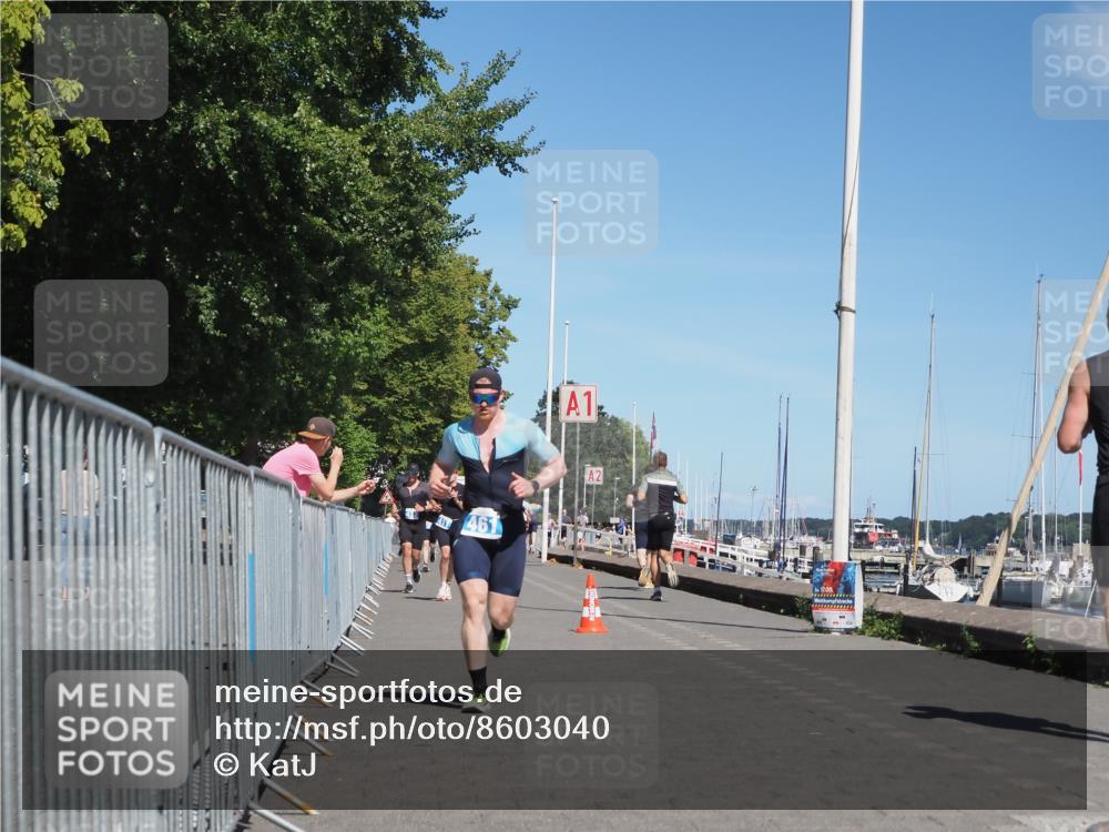 17.08.2025 - KN Förde Triathlon 2025 KatJ http://msf.ph/oto/8603040 17.08.2025 13:45:19 Laufen 411, 432, 461 meine-sportfotos.de