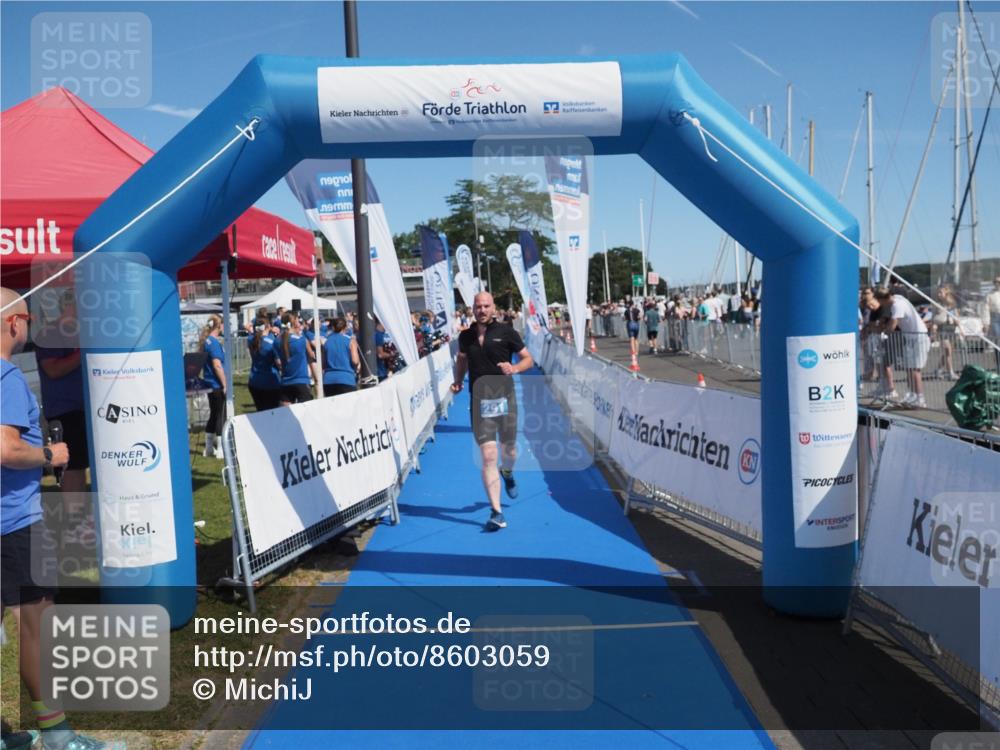 17.08.2025 - KN Förde Triathlon 2025 MichiJ http://msf.ph/oto/8603059 17.08.2025 12:20:01 Laufen 291 meine-sportfotos.de