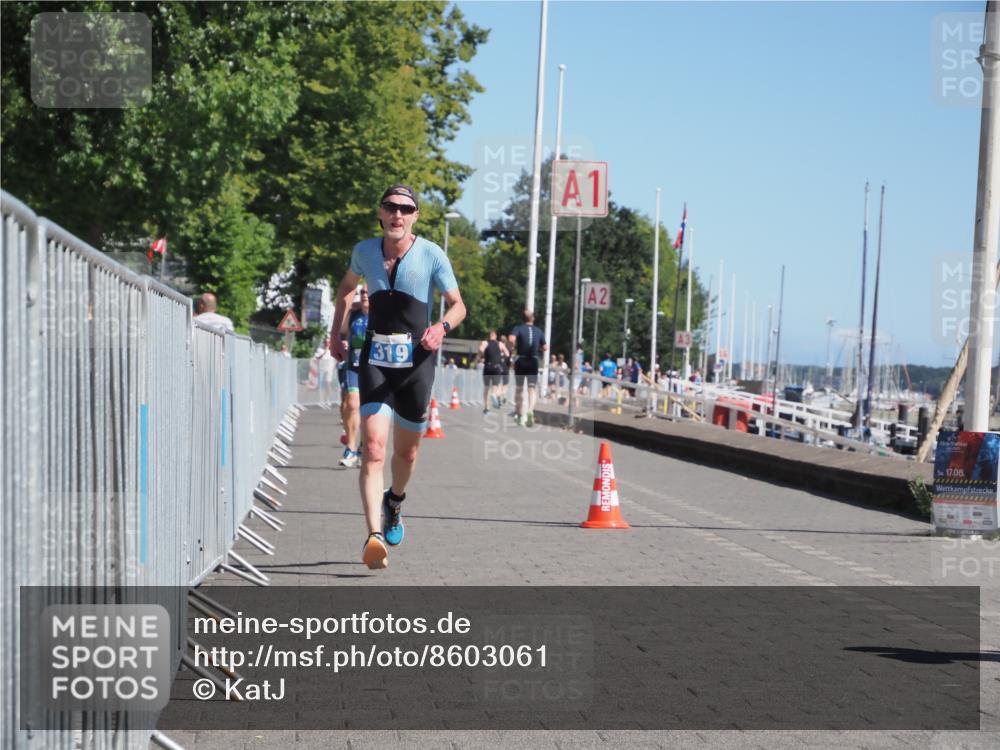 17.08.2025 - KN Förde Triathlon 2025 KatJ http://msf.ph/oto/8603061 17.08.2025 11:55:56 Laufen 311, 319, 348 meine-sportfotos.de