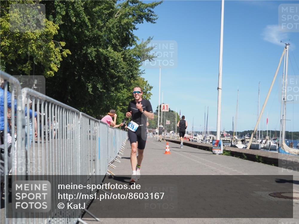 17.08.2025 - KN Förde Triathlon 2025 KatJ http://msf.ph/oto/8603167 17.08.2025 13:45:25 Laufen 411, 432, 479 meine-sportfotos.de