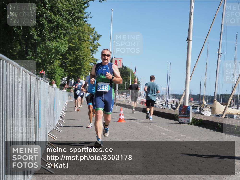 17.08.2025 - KN Förde Triathlon 2025 KatJ http://msf.ph/oto/8603178 17.08.2025 11:56:03 Laufen 275, 330, 348 meine-sportfotos.de