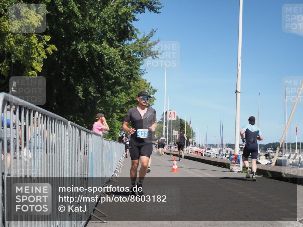 17.08.2025 - KN Förde Triathlon 2025 KatJ http://msf.ph/oto/8603182 17.08.2025 13:45:27 Laufen 411, 432, 479 meine-sportfotos.de