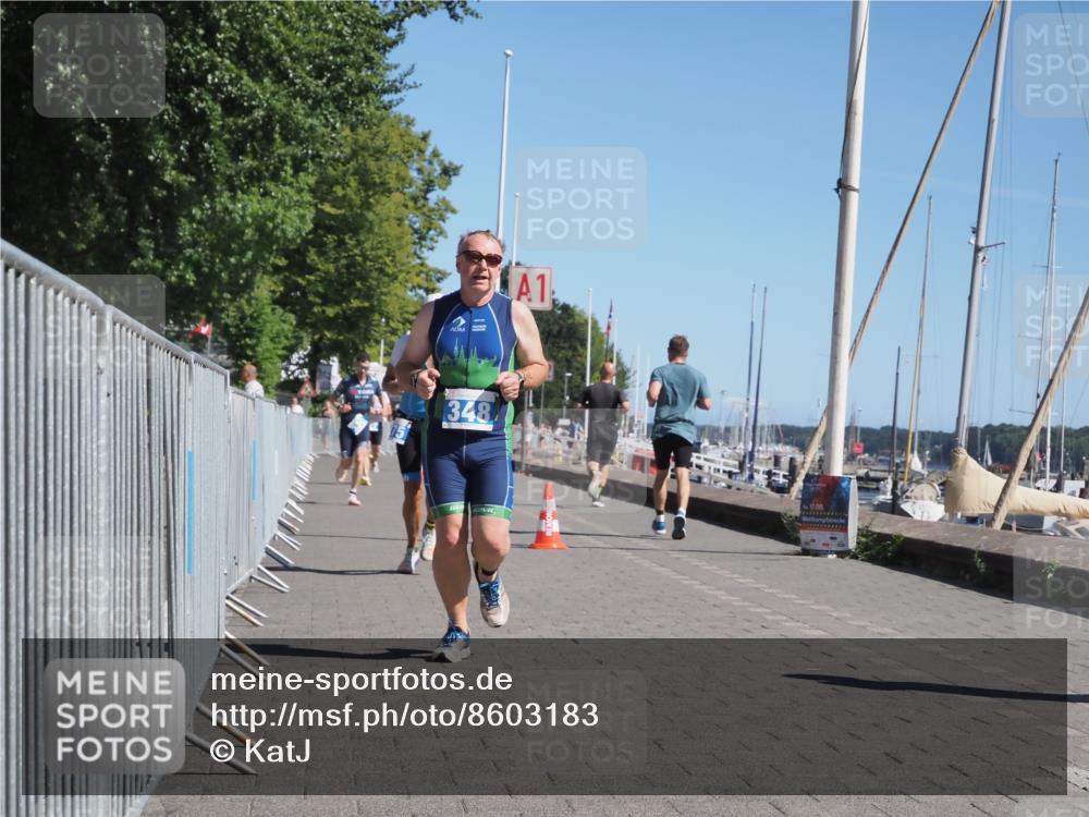 17.08.2025 - KN Förde Triathlon 2025 KatJ http://msf.ph/oto/8603183 17.08.2025 11:56:03 Laufen 275, 330, 348 meine-sportfotos.de