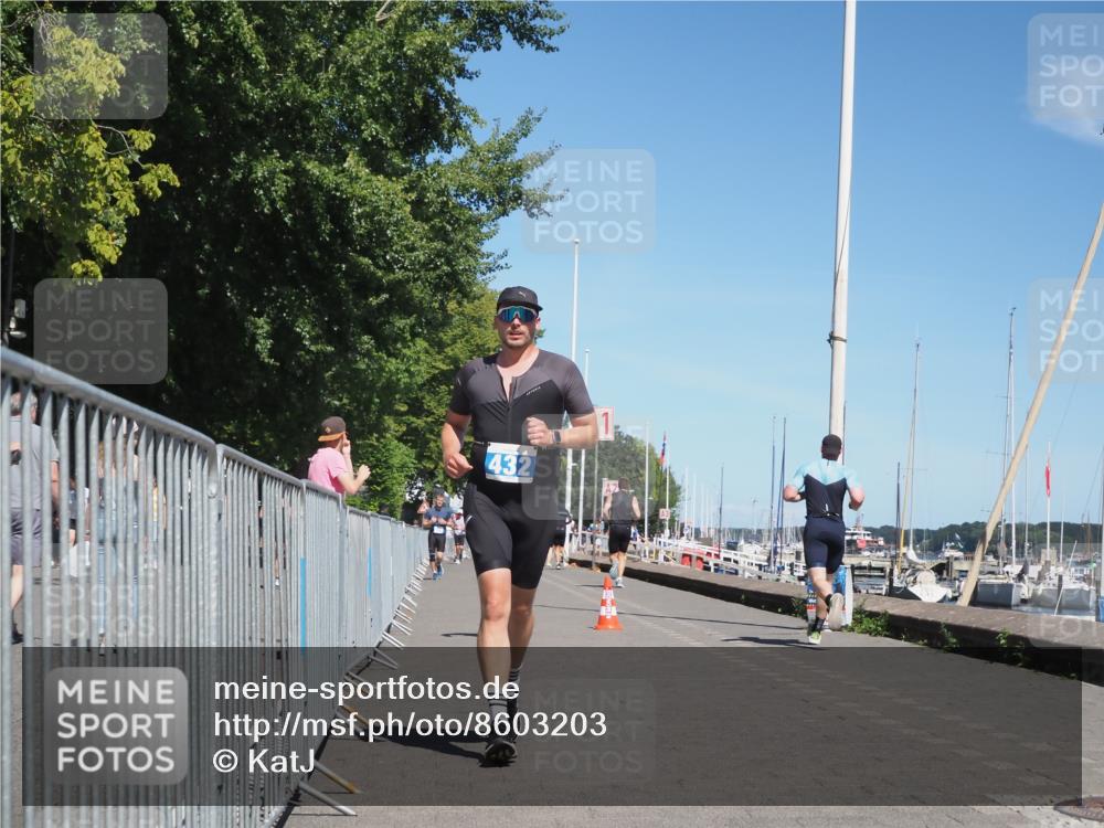 17.08.2025 - KN Förde Triathlon 2025 KatJ http://msf.ph/oto/8603203 17.08.2025 13:45:27 Laufen 411, 432, 479 meine-sportfotos.de
