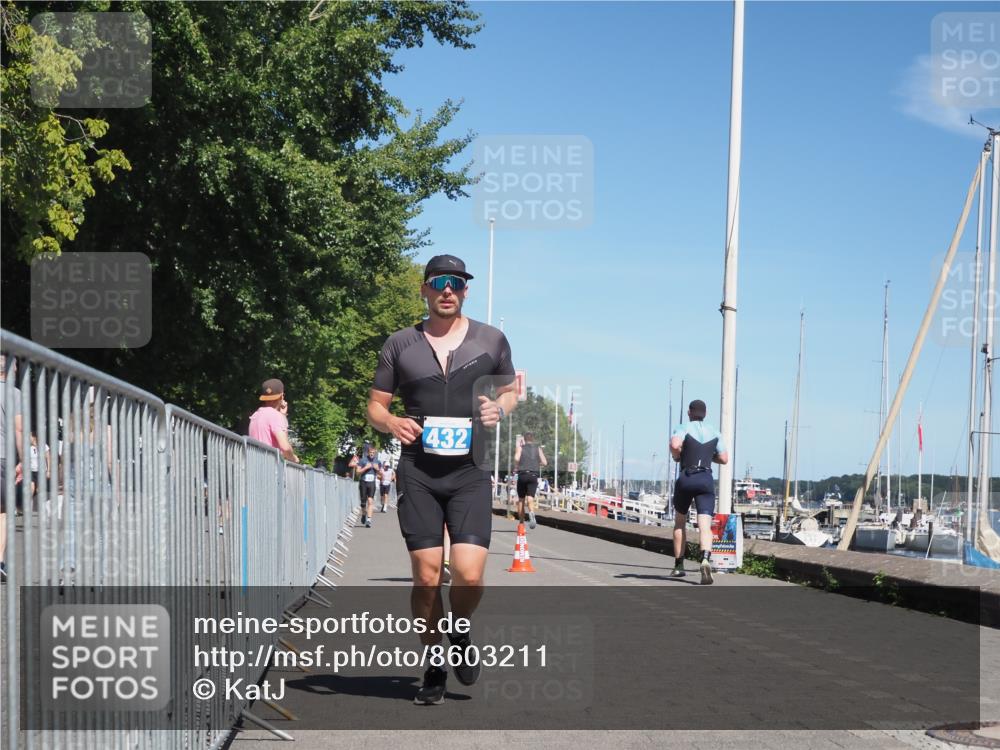 17.08.2025 - KN Förde Triathlon 2025 KatJ http://msf.ph/oto/8603211 17.08.2025 13:45:27 Laufen 411, 432, 479 meine-sportfotos.de