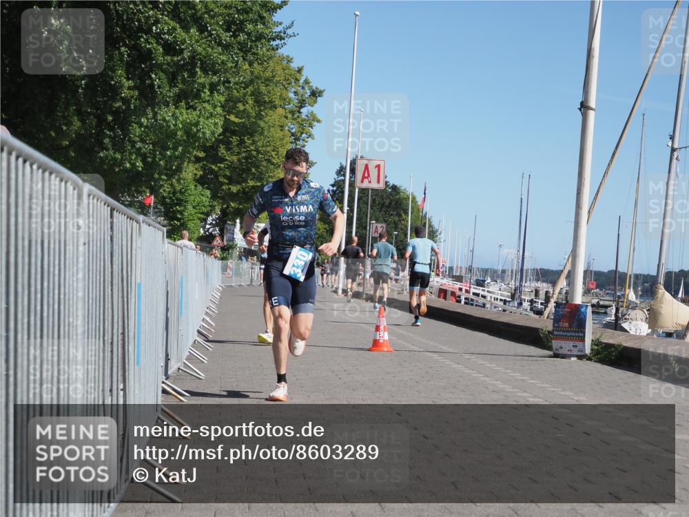 17.08.2025 - KN Förde Triathlon 2025 KatJ http://msf.ph/oto/8603289 17.08.2025 11:56:09 Laufen 275, 287, 330 meine-sportfotos.de