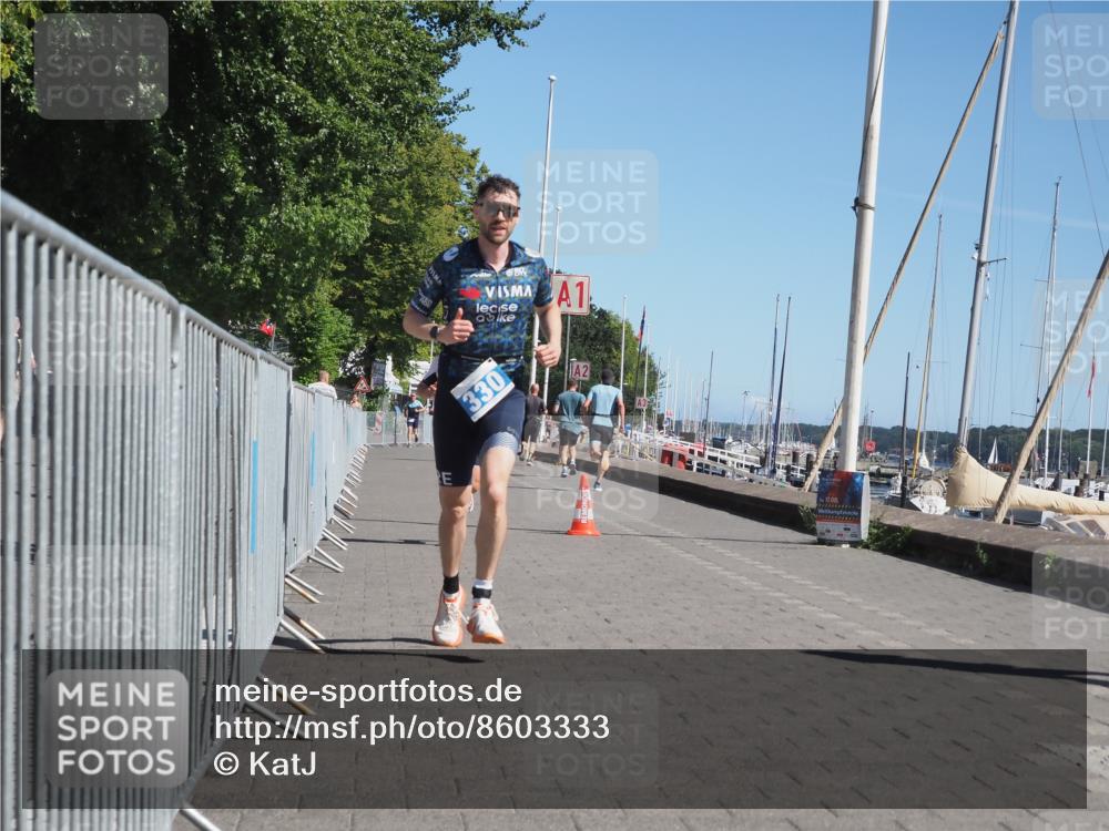 17.08.2025 - KN Förde Triathlon 2025 KatJ http://msf.ph/oto/8603333 17.08.2025 11:56:10 Laufen 275, 287, 330 meine-sportfotos.de