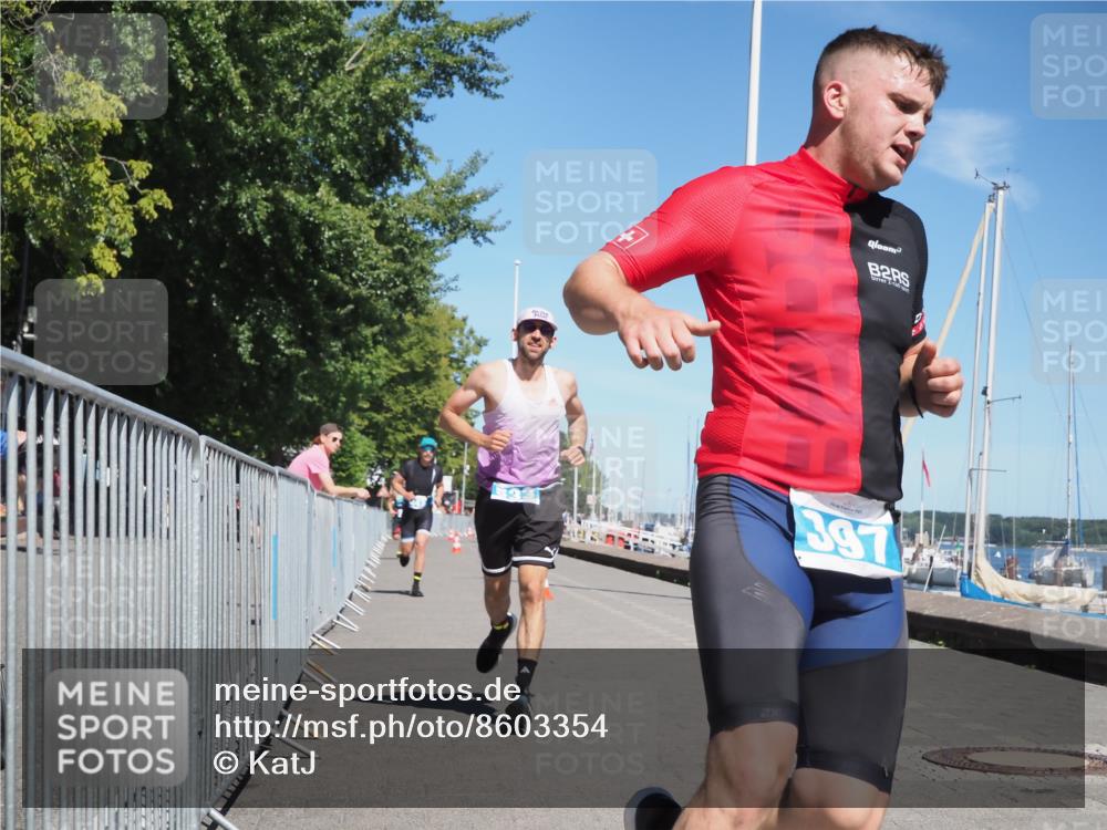 17.08.2025 - KN Förde Triathlon 2025 KatJ http://msf.ph/oto/8603354 17.08.2025 13:45:45 Laufen 397, 443, 457, 529, 533 meine-sportfotos.de