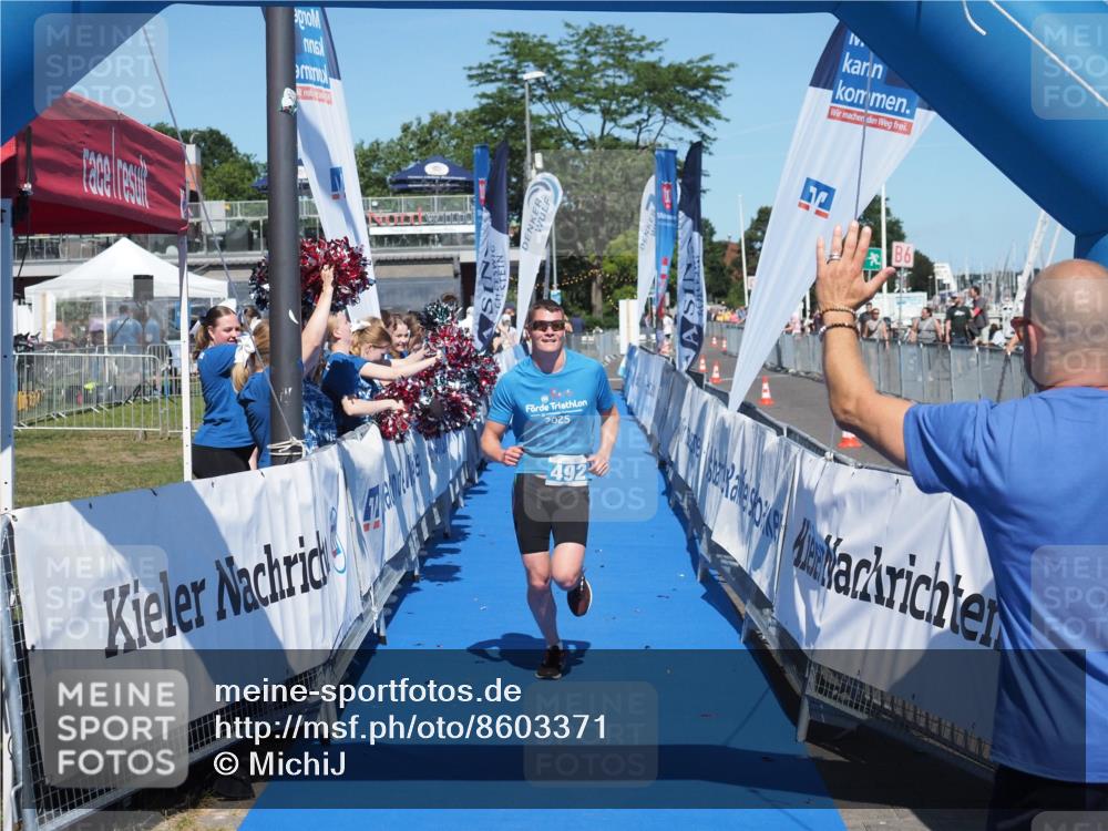 17.08.2025 - KN Förde Triathlon 2025 MichiJ http://msf.ph/oto/8603371 17.08.2025 14:15:22 Laufen 492, 534 meine-sportfotos.de
