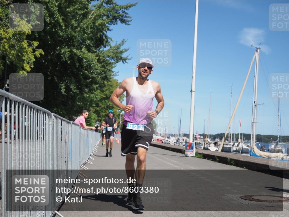 17.08.2025 - KN Förde Triathlon 2025 KatJ http://msf.ph/oto/8603380 17.08.2025 13:45:45 Laufen 397, 443, 457, 529, 533 meine-sportfotos.de