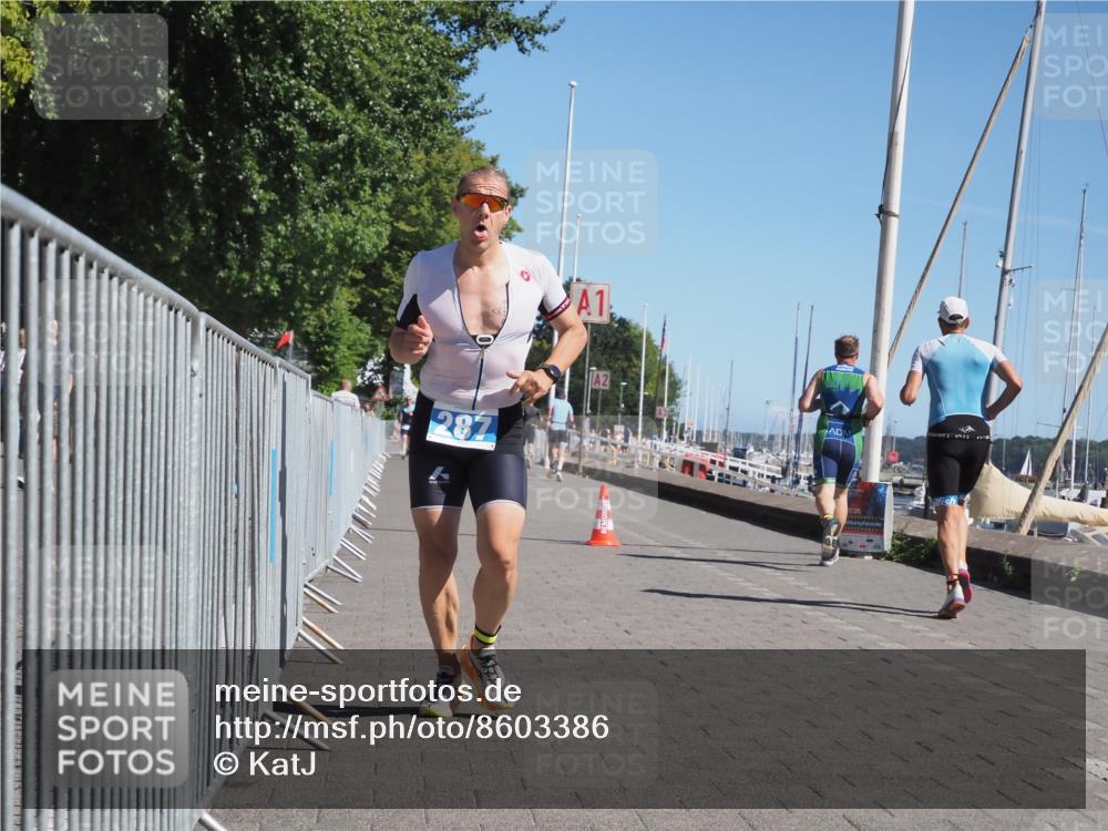 17.08.2025 - KN Förde Triathlon 2025 KatJ http://msf.ph/oto/8603386 17.08.2025 11:56:13 Laufen 287, 330 meine-sportfotos.de