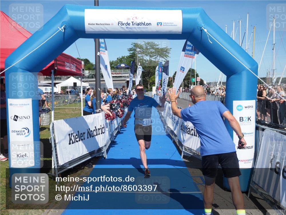 17.08.2025 - KN Förde Triathlon 2025 MichiJ http://msf.ph/oto/8603397 17.08.2025 14:15:23 Laufen 492, 534 meine-sportfotos.de
