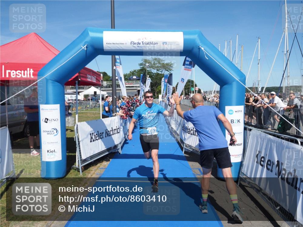 17.08.2025 - KN Förde Triathlon 2025 MichiJ http://msf.ph/oto/8603410 17.08.2025 14:15:23 Laufen 492, 534 meine-sportfotos.de