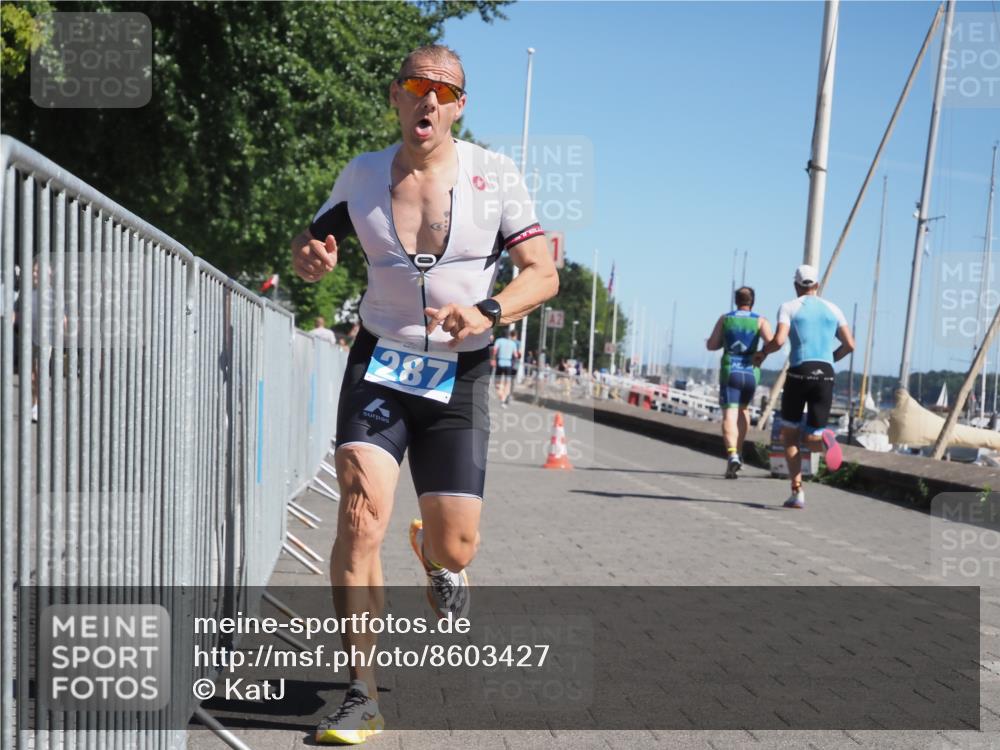 17.08.2025 - KN Förde Triathlon 2025 KatJ http://msf.ph/oto/8603427 17.08.2025 11:56:13 Laufen 287, 330 meine-sportfotos.de