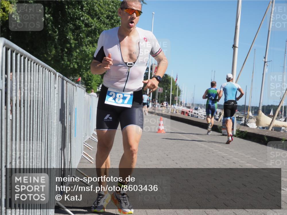 17.08.2025 - KN Förde Triathlon 2025 KatJ http://msf.ph/oto/8603436 17.08.2025 11:56:14 Laufen 287, 330 meine-sportfotos.de