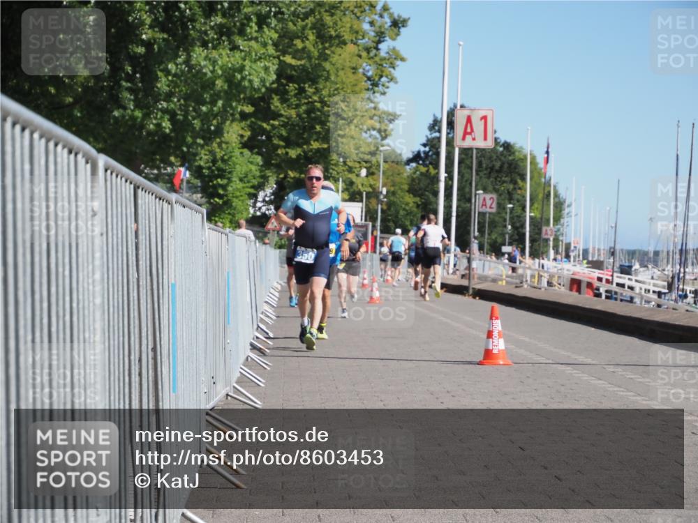 17.08.2025 - KN Förde Triathlon 2025 KatJ http://msf.ph/oto/8603453 17.08.2025 11:56:29 Laufen 350, 609 meine-sportfotos.de