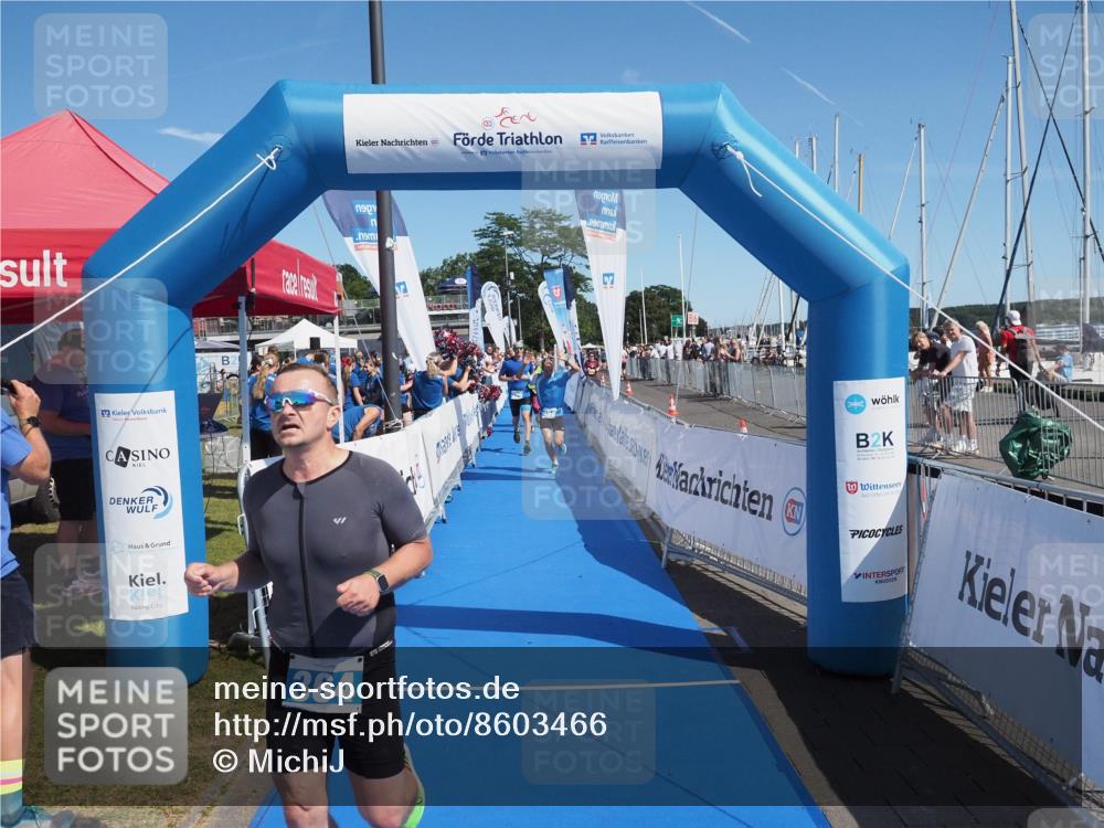 17.08.2025 - KN Förde Triathlon 2025 MichiJ http://msf.ph/oto/8603466 17.08.2025 12:20:21 Laufen 325, 339, 352, 364, 607, 625 meine-sportfotos.de