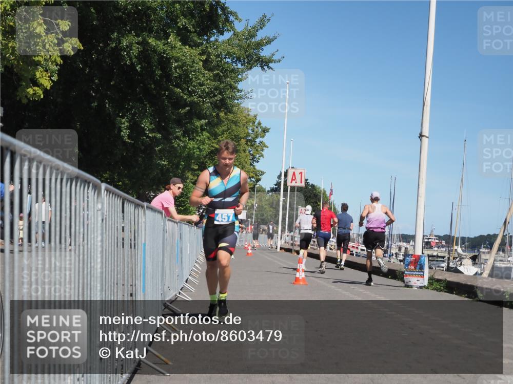 17.08.2025 - KN Förde Triathlon 2025 KatJ http://msf.ph/oto/8603479 17.08.2025 13:45:53 Laufen 457 meine-sportfotos.de