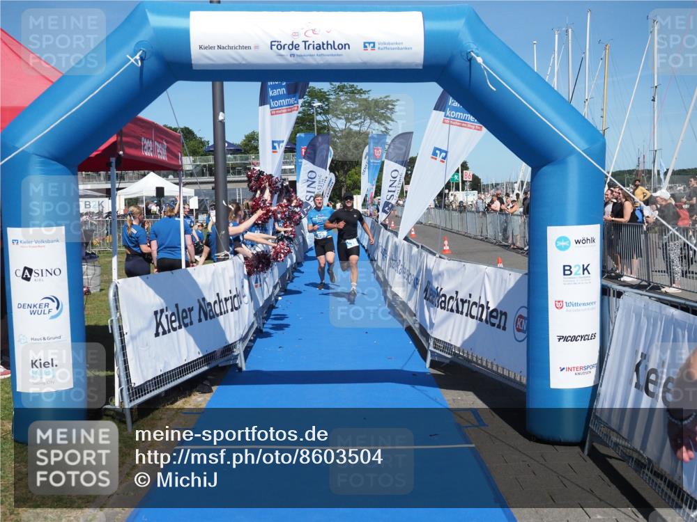 17.08.2025 - KN Förde Triathlon 2025 MichiJ http://msf.ph/oto/8603504 17.08.2025 14:18:05 Laufen 495, 526 meine-sportfotos.de