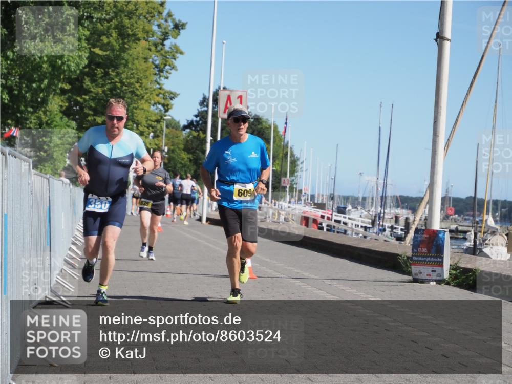 17.08.2025 - KN Förde Triathlon 2025 KatJ http://msf.ph/oto/8603524 17.08.2025 11:56:32 Laufen 350, 609, 635 meine-sportfotos.de