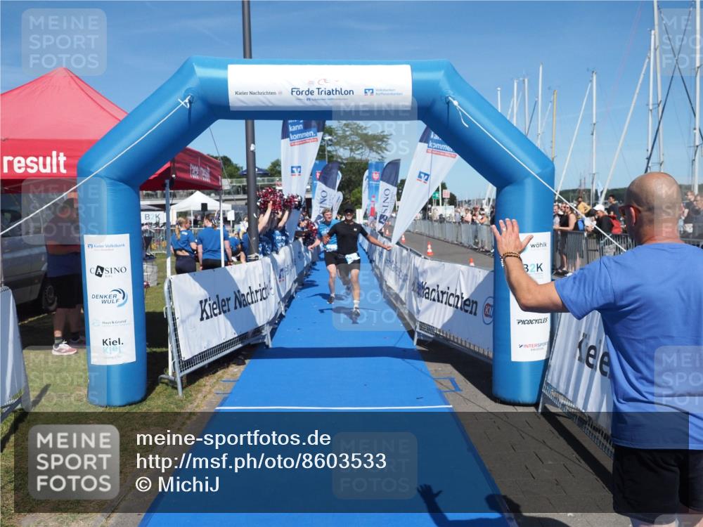 17.08.2025 - KN Förde Triathlon 2025 MichiJ http://msf.ph/oto/8603533 17.08.2025 14:18:06 Laufen 495, 526 meine-sportfotos.de