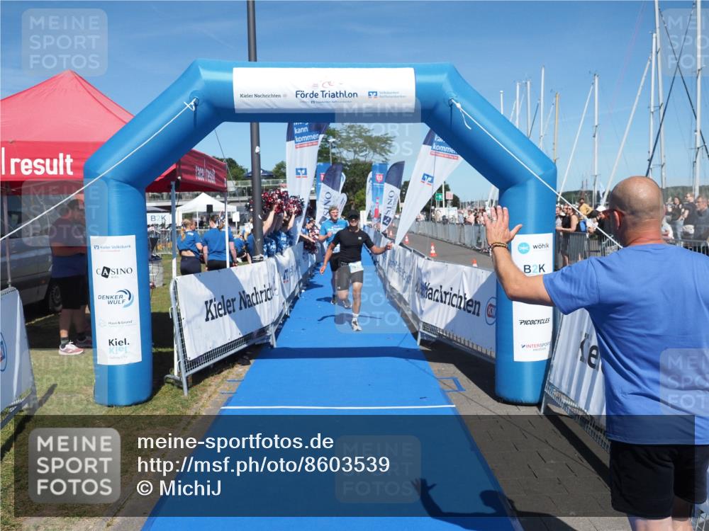 17.08.2025 - KN Förde Triathlon 2025 MichiJ http://msf.ph/oto/8603539 17.08.2025 14:18:06 Laufen 495, 526 meine-sportfotos.de