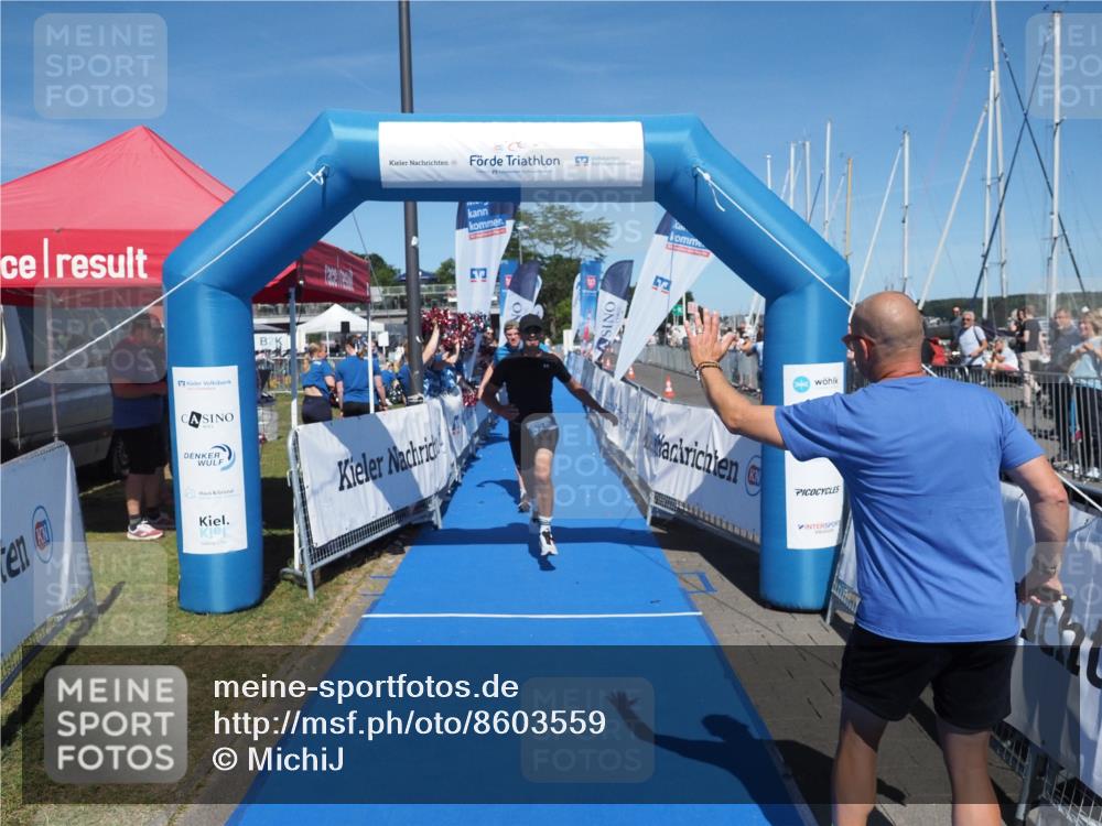 17.08.2025 - KN Förde Triathlon 2025 MichiJ http://msf.ph/oto/8603559 17.08.2025 14:18:06 Laufen 495, 526 meine-sportfotos.de